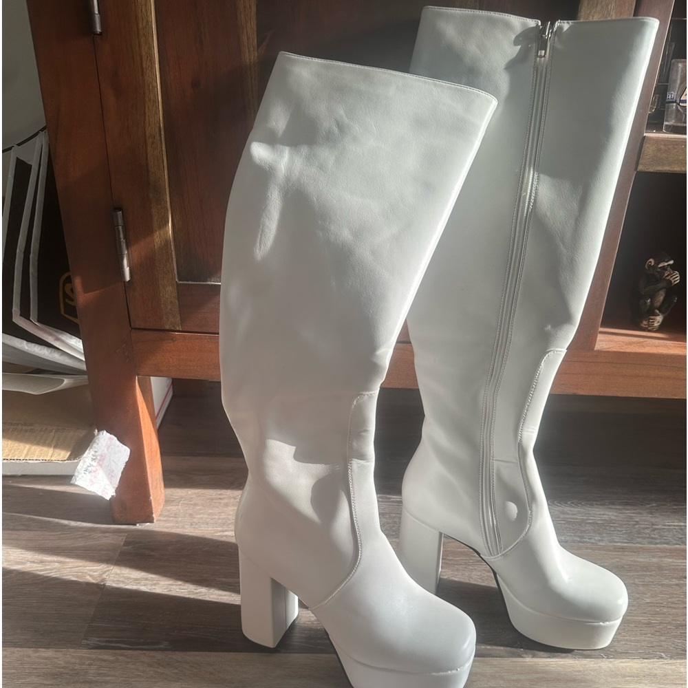 white lambda boots - Picture 3 of 3